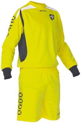 Stanno Sunderland goalkeepers kit yellow